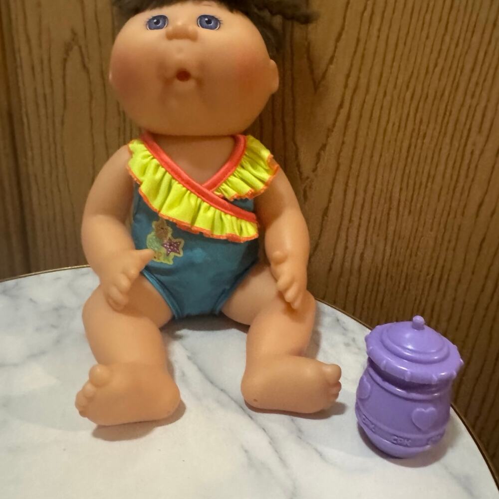 Cabbage Patch Kids Bubble Baby doll 1991 water
